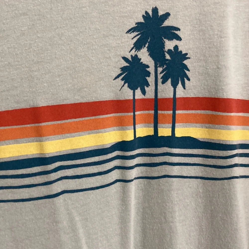 Old navy Tropical  mens t shirt size xL - Picture 3 of 7